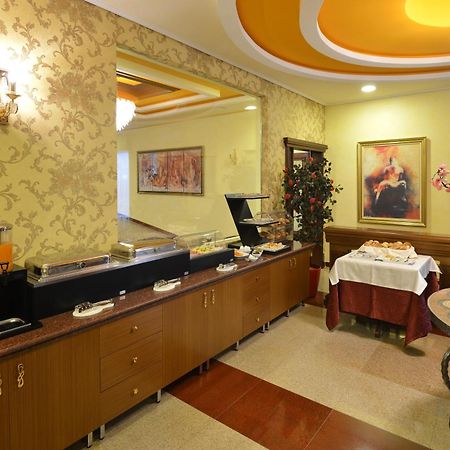 Hotel Austria Tiranë Luaran gambar