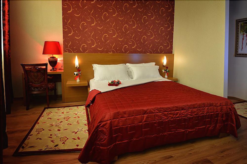 Hotel Austria Tiranë Luaran gambar