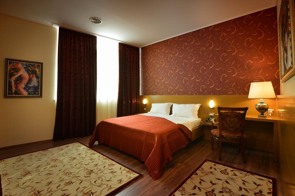 Hotel Austria Tiranë Luaran gambar