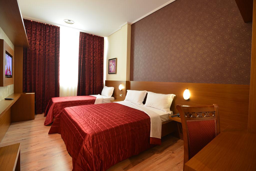 Hotel Austria Tiranë Luaran gambar