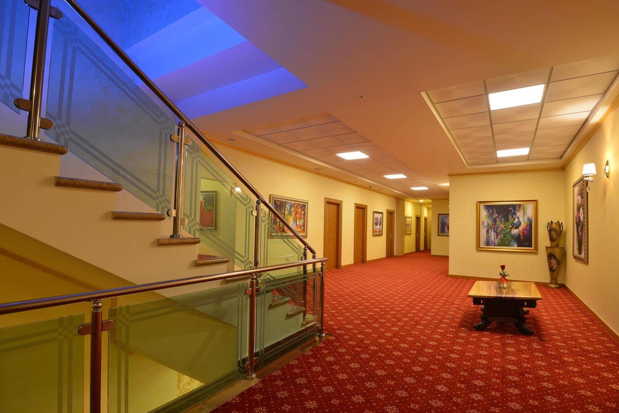 Hotel Austria Tiranë Luaran gambar