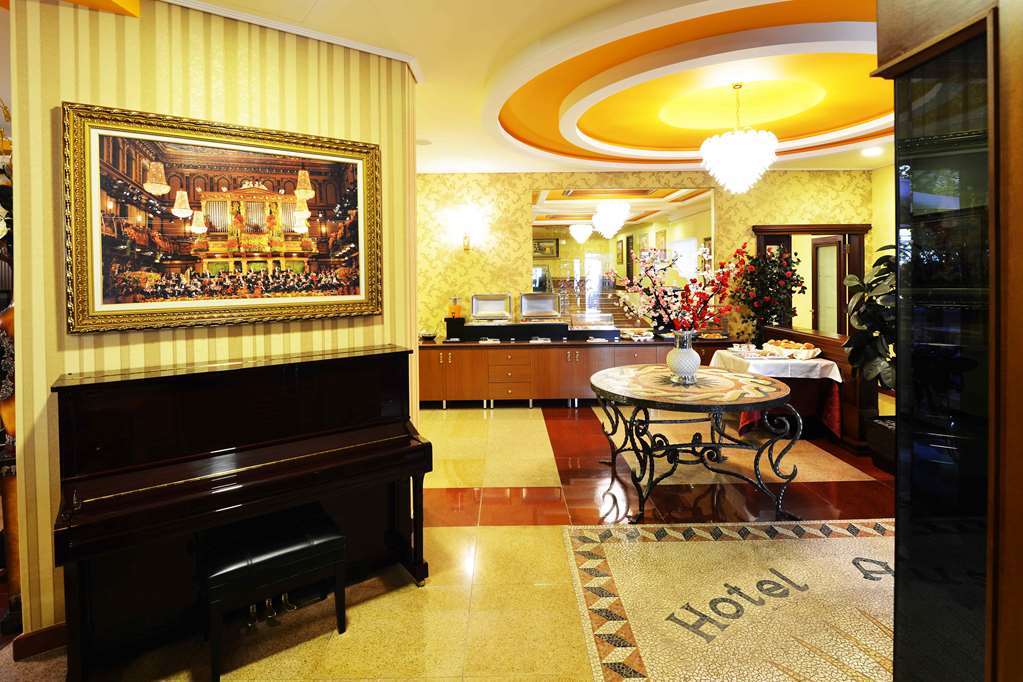 Hotel Austria Tiranë Servis gambar