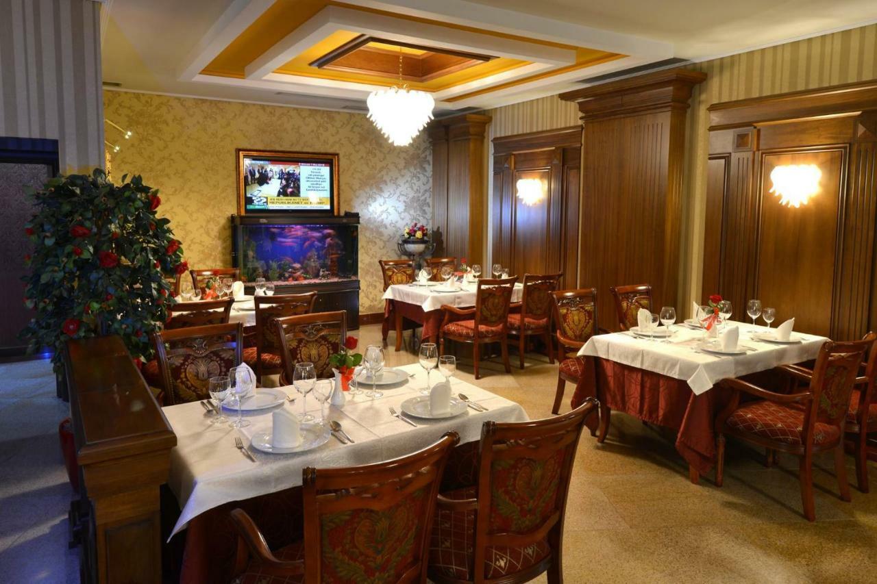 Hotel Austria Tiranë Luaran gambar